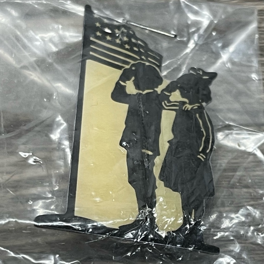 Vintage VFW Ladies Auxilliary Man Woman American Flag Lapel Hat Pin